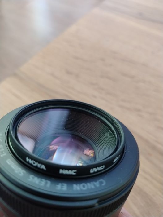 Canon 500D z obiektywem 50mm 1.8