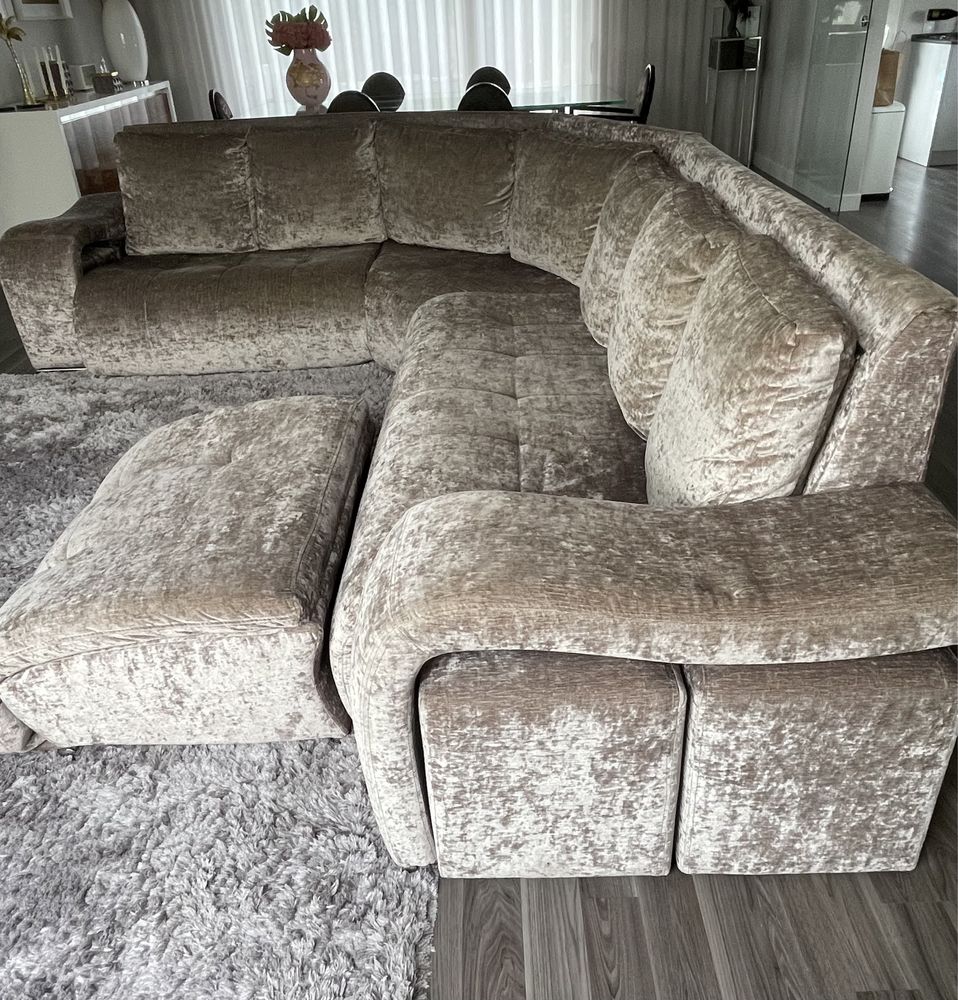 Sofa de 7 lugares.