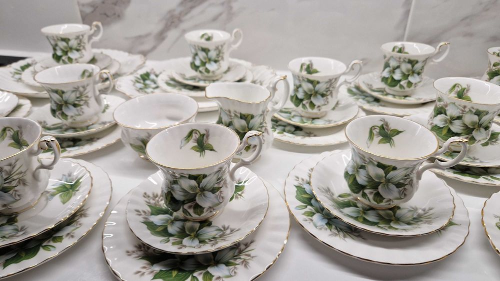 Вінтажний сервіз Royal Albert