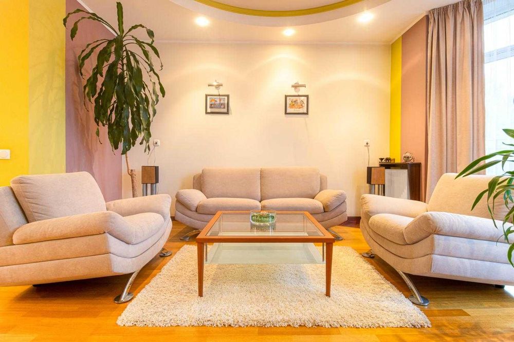 Продаж , 3 кімнатна,  квартира. Єфремова 13