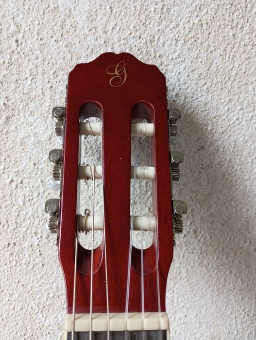 Guitarra nova Gomes semiacustica