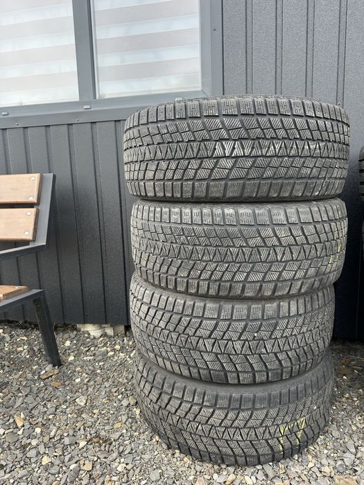 Зимова резина 245/45 R18