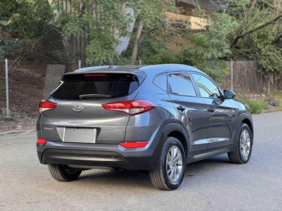Hyundai Tucson SE AWD      2016
