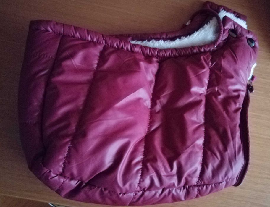 Casaco de inverno, bordeaux, com capuz amovível