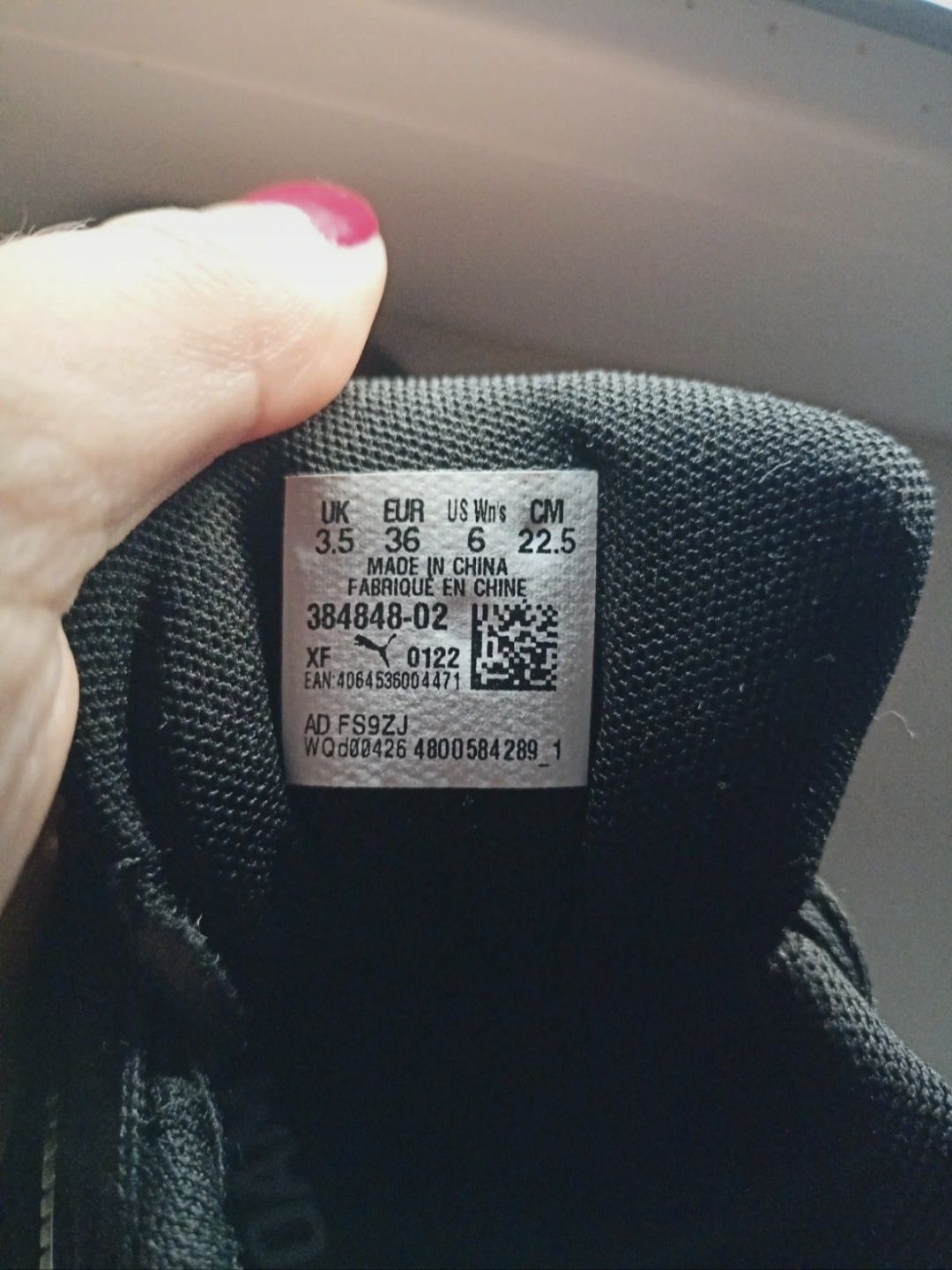 Czarne buty puma