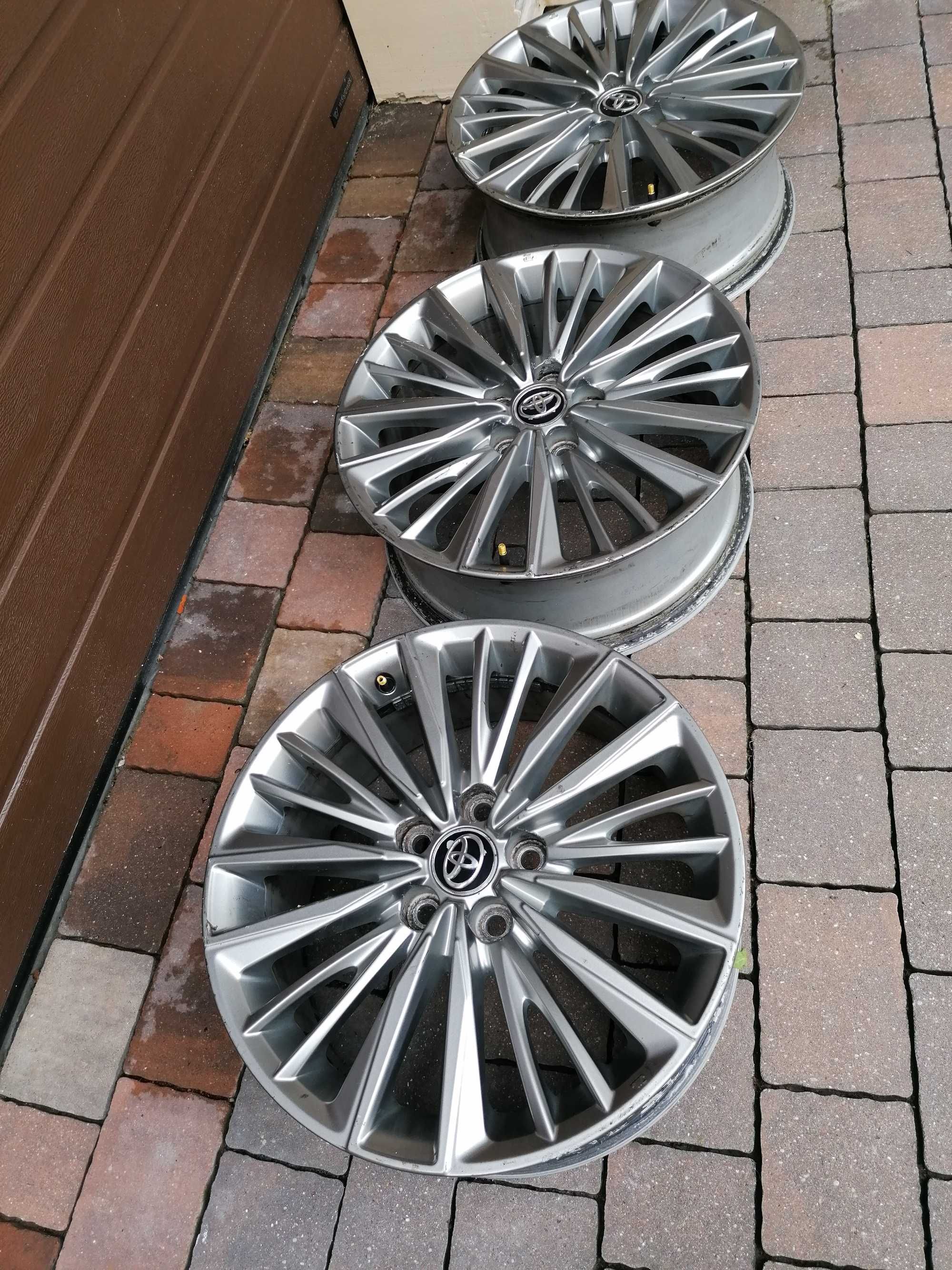 Felgi Aluminiowe 18 cali TOYOTA AVENSIN.  3SZT.