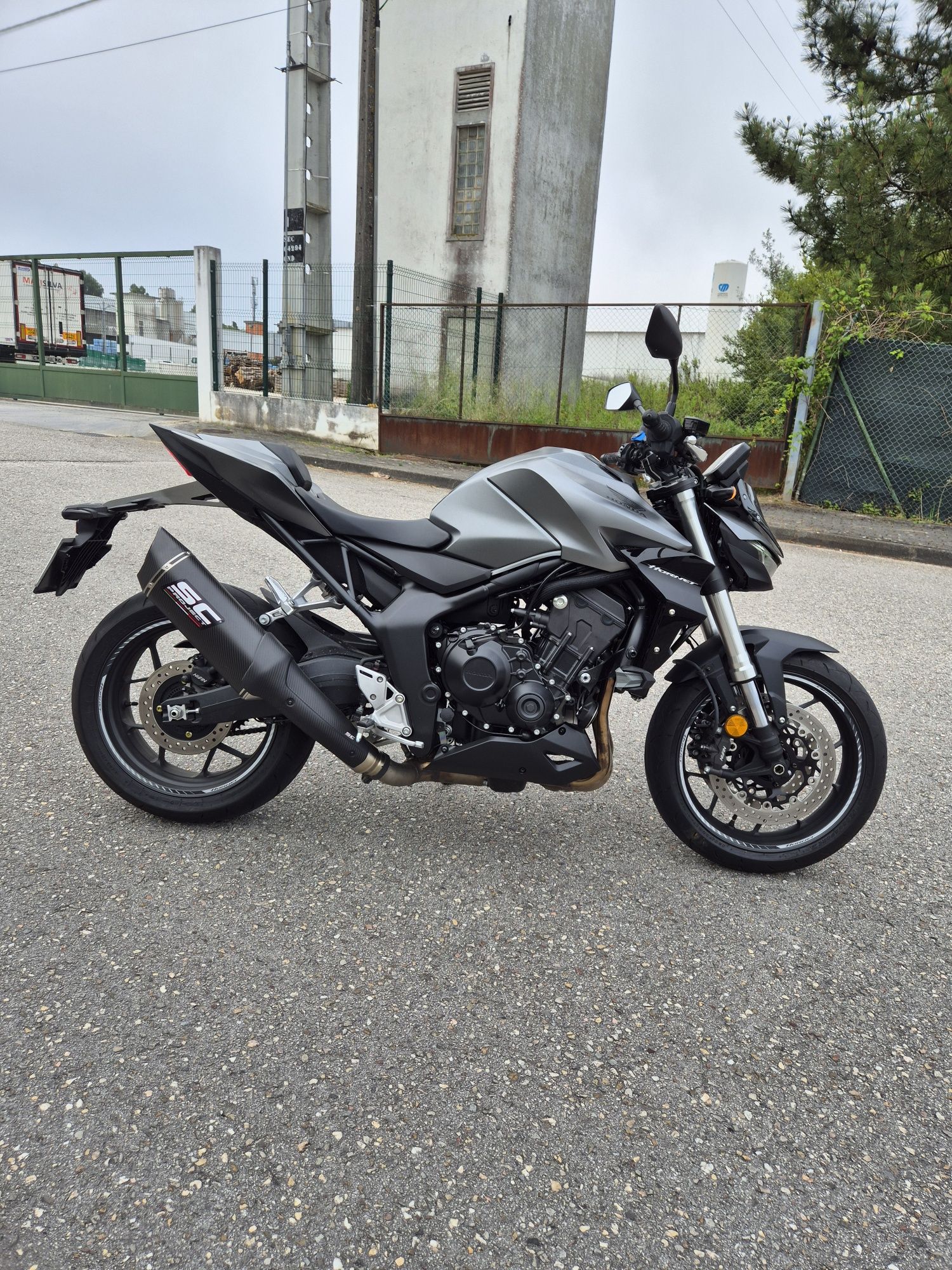 Honda CB 1000 Hornet + SC Project