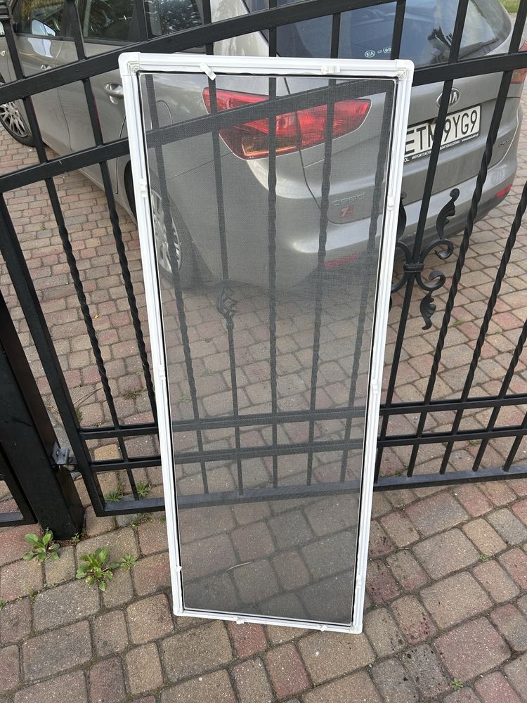 Moskitiery okienne