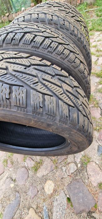 Opony zimowe kormoran snow 215/55 r17