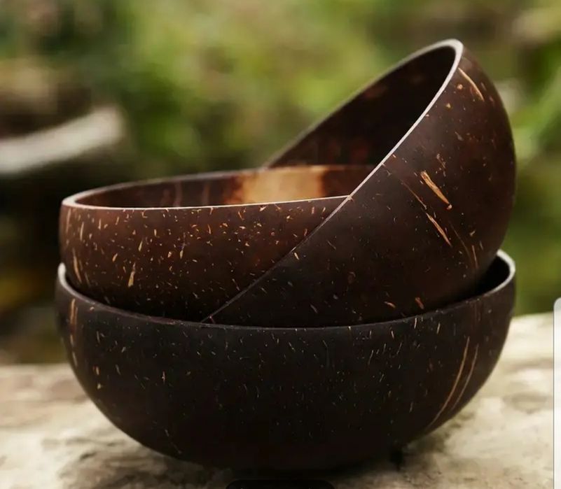 Піала, миска, салатник із натуральної шкаралупи кокоса.