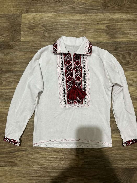Вишиванка на хлопчика натуральна тканина..