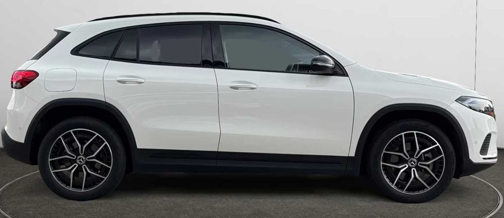 Бампер Mercedes-Benz EQA H243 Мерседес двері фари розборка шрот