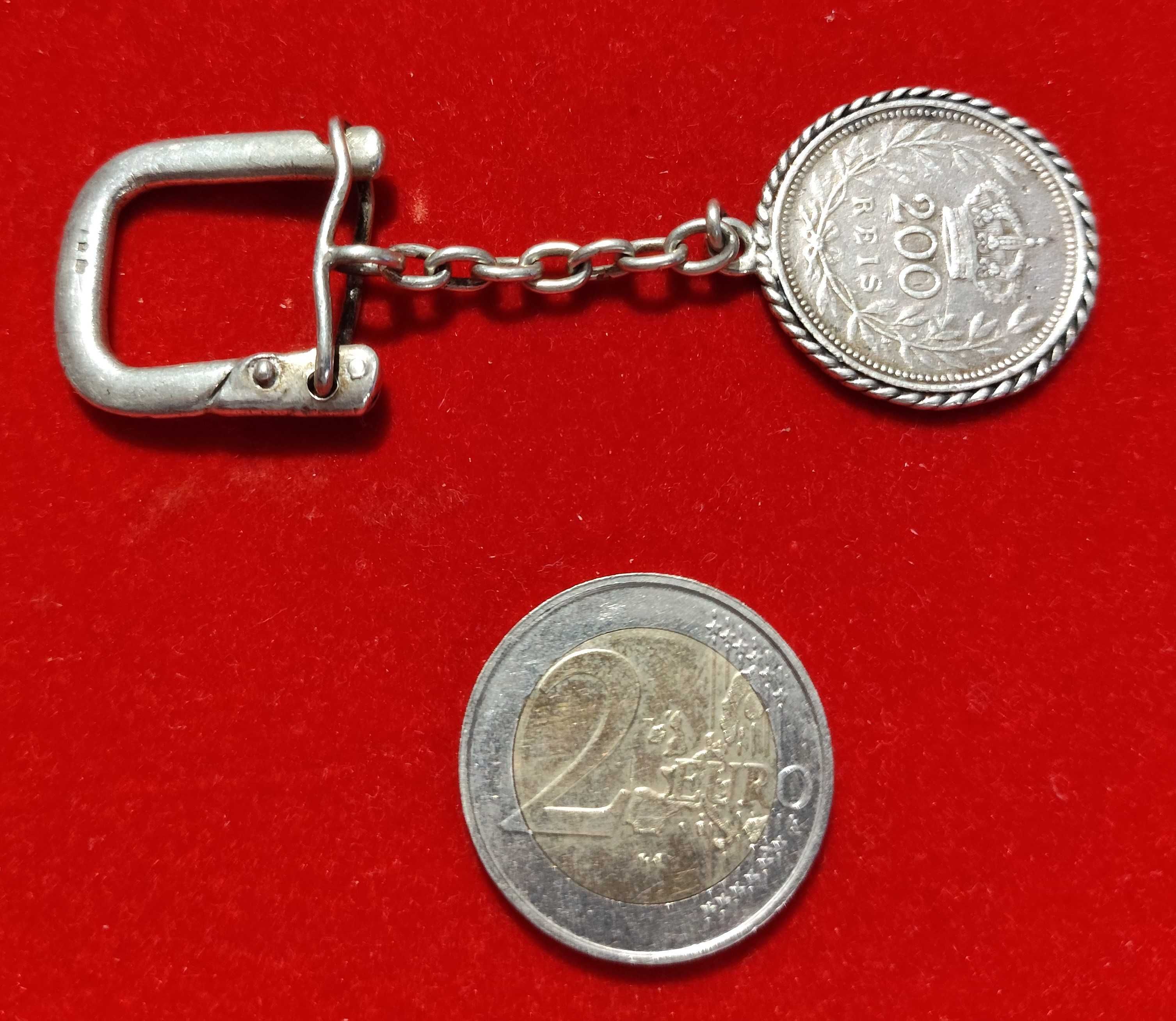 Porta chaves em prata com moeda de 200 reis