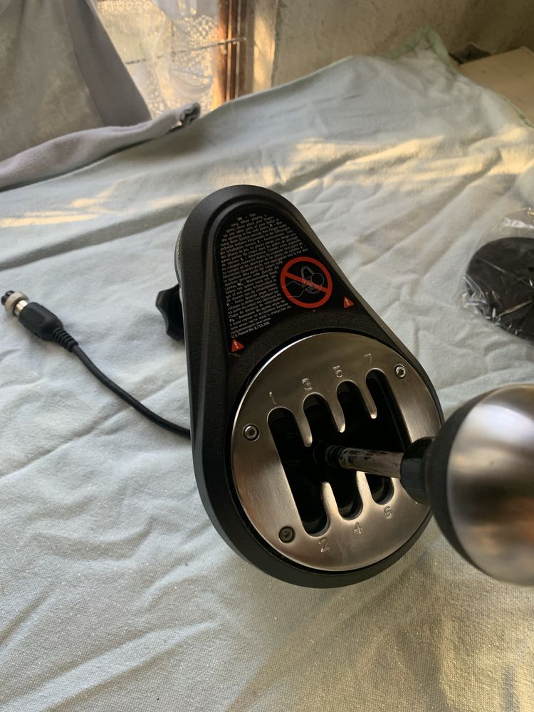 Thrustmaster add-on TH8A