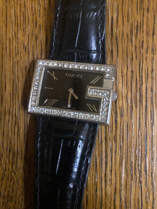 Часы GUCCI женские