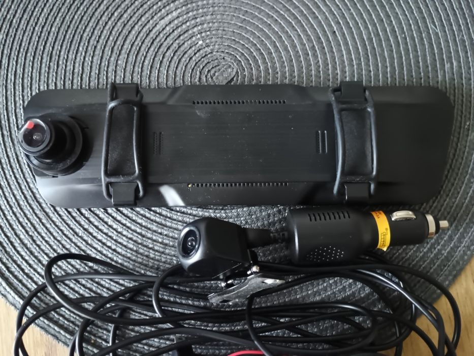 Kamera samochodowa wideorejestrator lusterko przód , tył+ karta 32 Gb