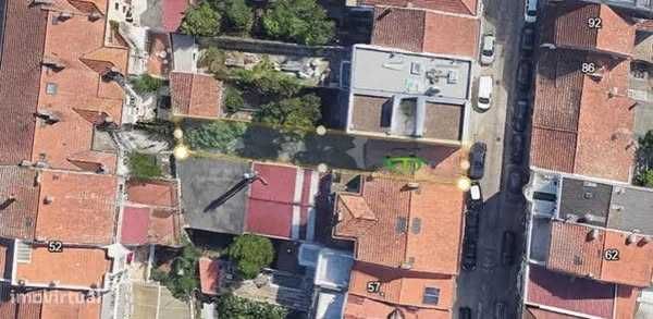 Terreno com Moradia em Ruína – Construção de Prédio no Centro do Porto