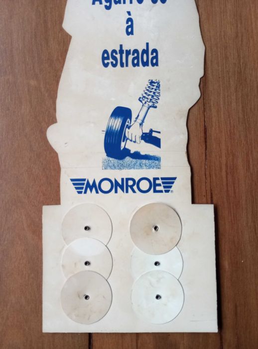 Publicidade amortecedores Monroe com horário de funcionamento anos 80
