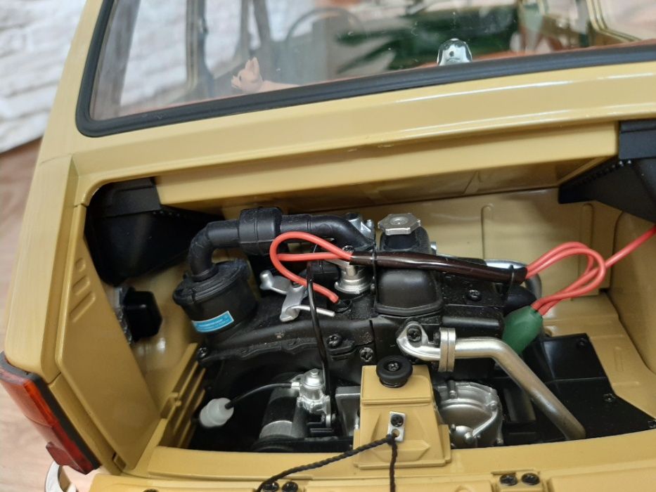 MODEL Fiat 126p + przyczepa NIEWIADÓW