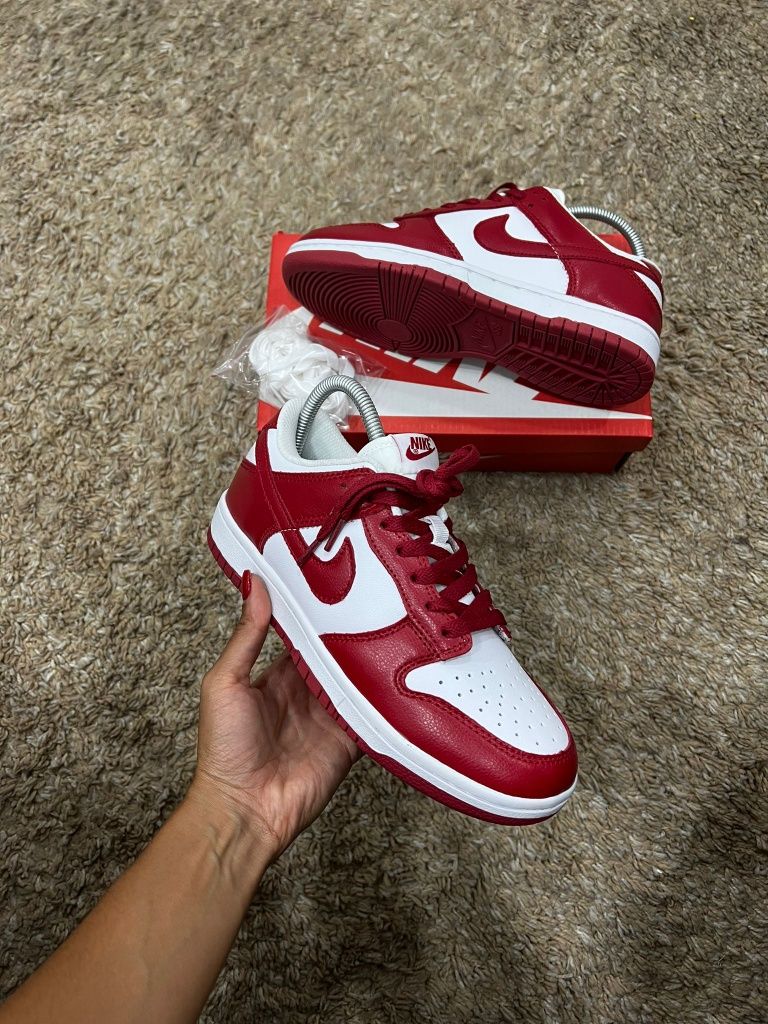 Nike dunk low University vermelho