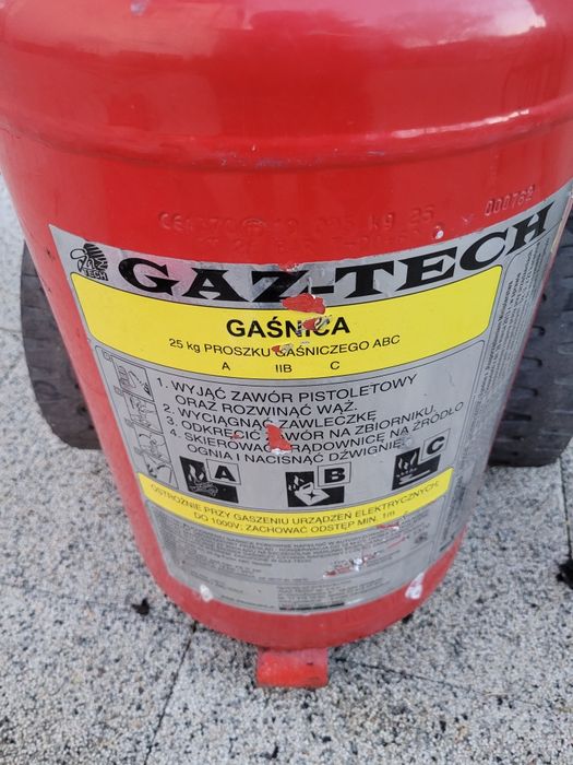 Gaśnica przewoźna agregat proszkowy