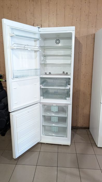 Холодильник Liebherr