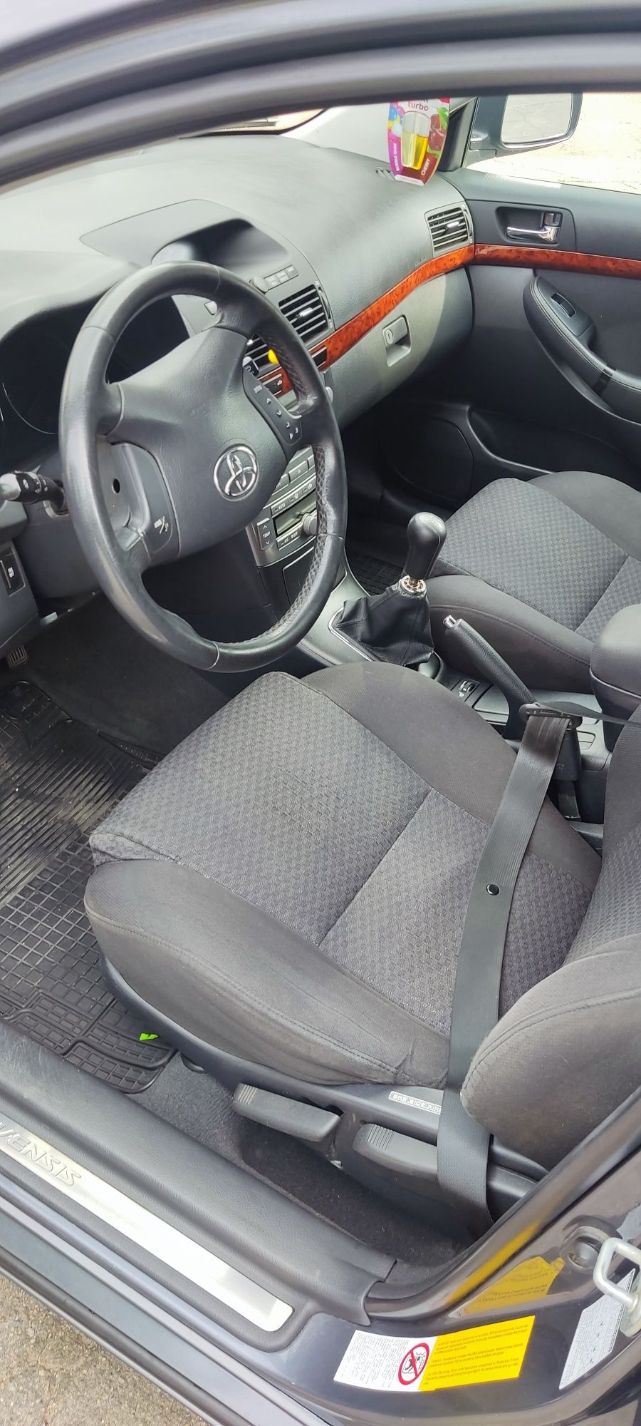 Продам Toyota avensis 2006 1.8
