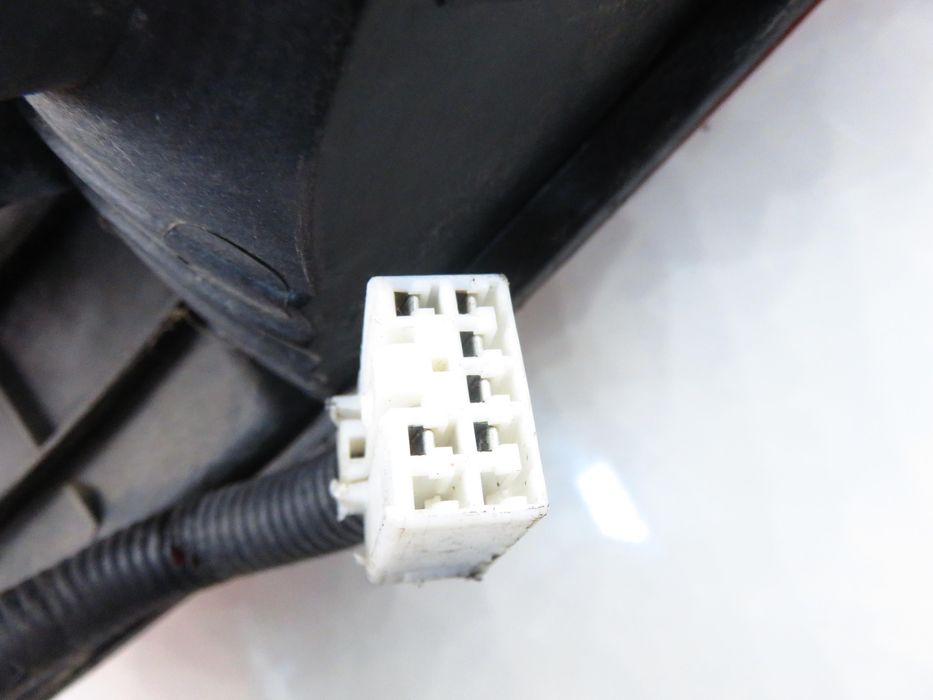 Lampa Prawa Tylna Kia Sorento I (jc)