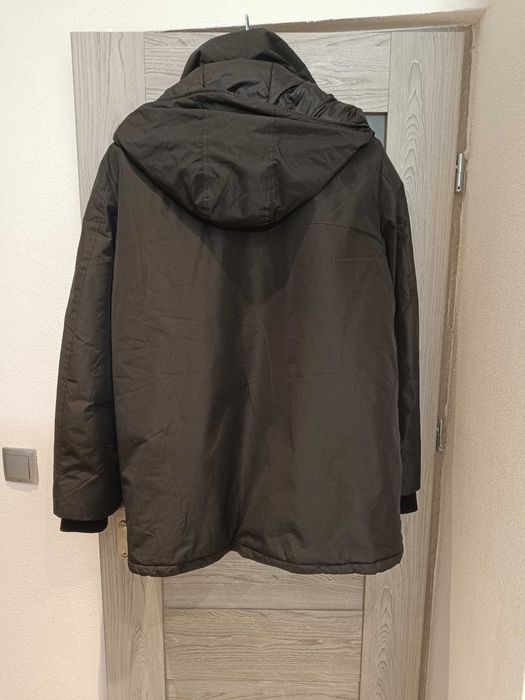 Zimowa kurtka z kapturem czarna - PAKO LORENTE - rozm. 56