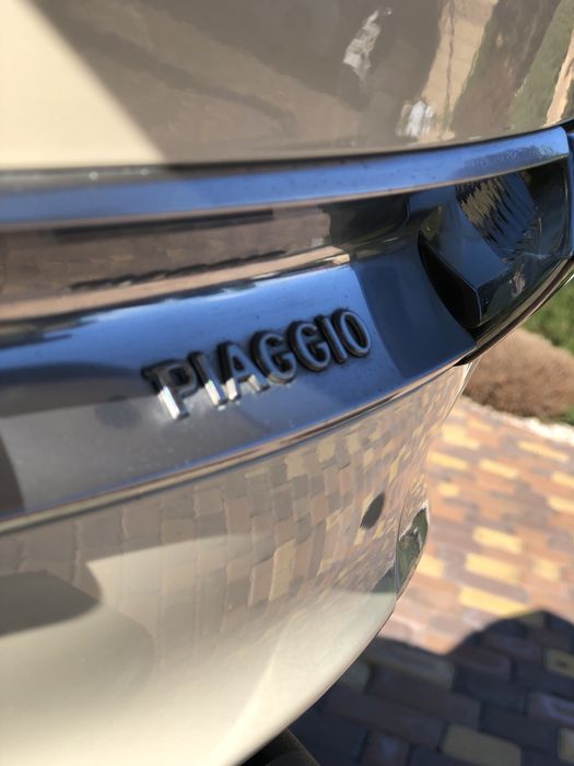 Свіжак!З Японії ! PIAGGIO X10-350!