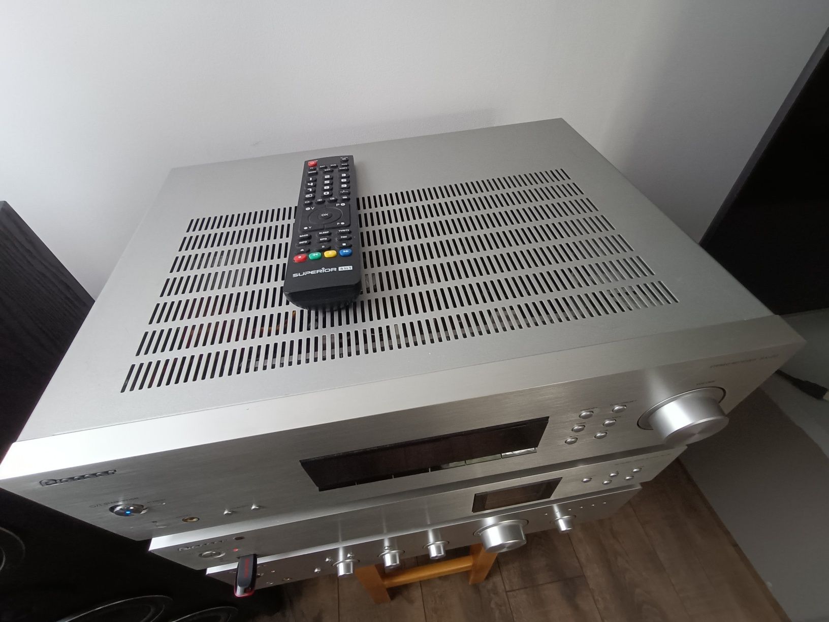 Amplituner Pioneer SX-20 ładny