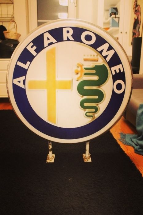 Publicidade exterior vintage Alfa Romeo