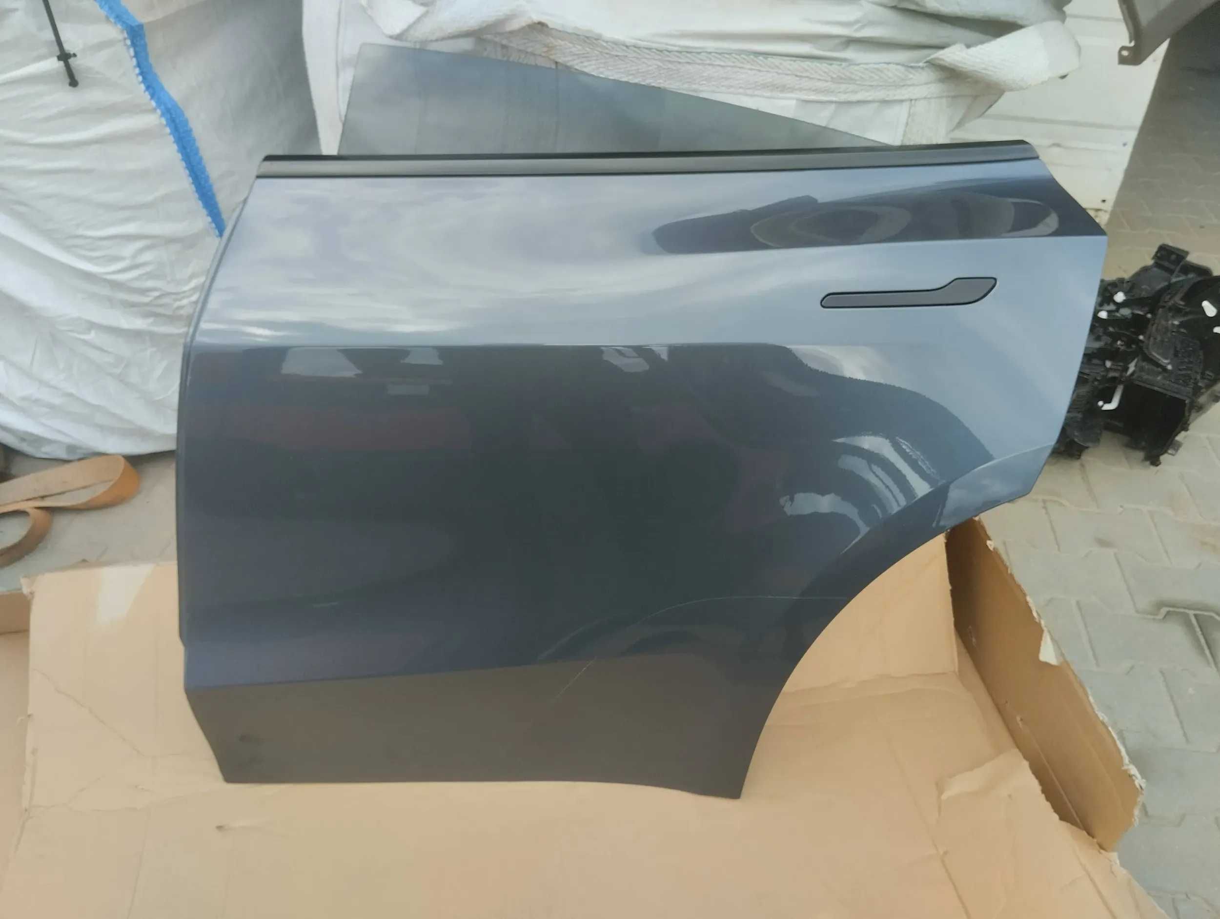 TESLA MODEL Y - двері передні, задні, ліві, праві рест дорест