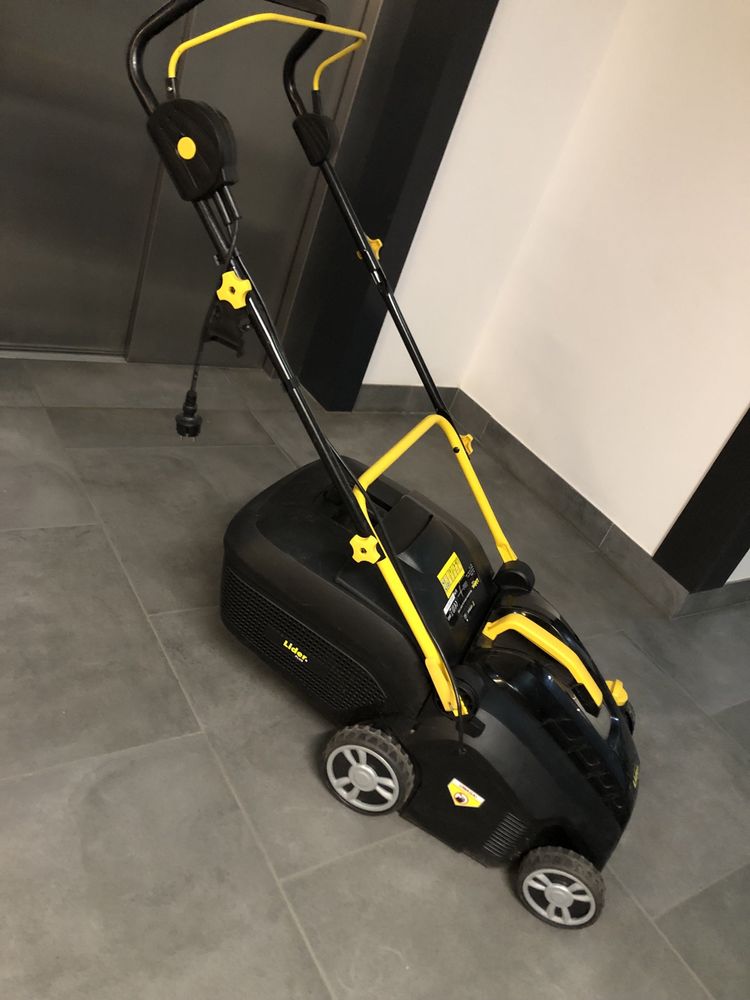 Lider wertykulator areator  Lider Plus KCW1738B z koszem elektryczny