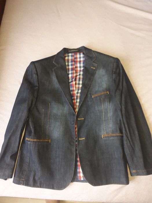 Пиджак джинсовый.