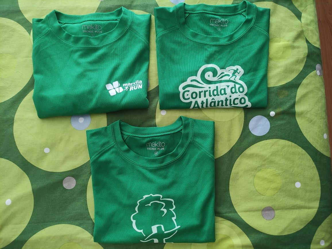 T-shirt de Corrida Verdes - Tamanho S e M - Novas

Cada uma 3 euros.