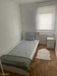 441272 - Quarto com cama de solteiro em...