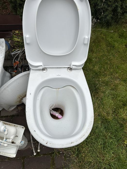 Продам унітаз.торг