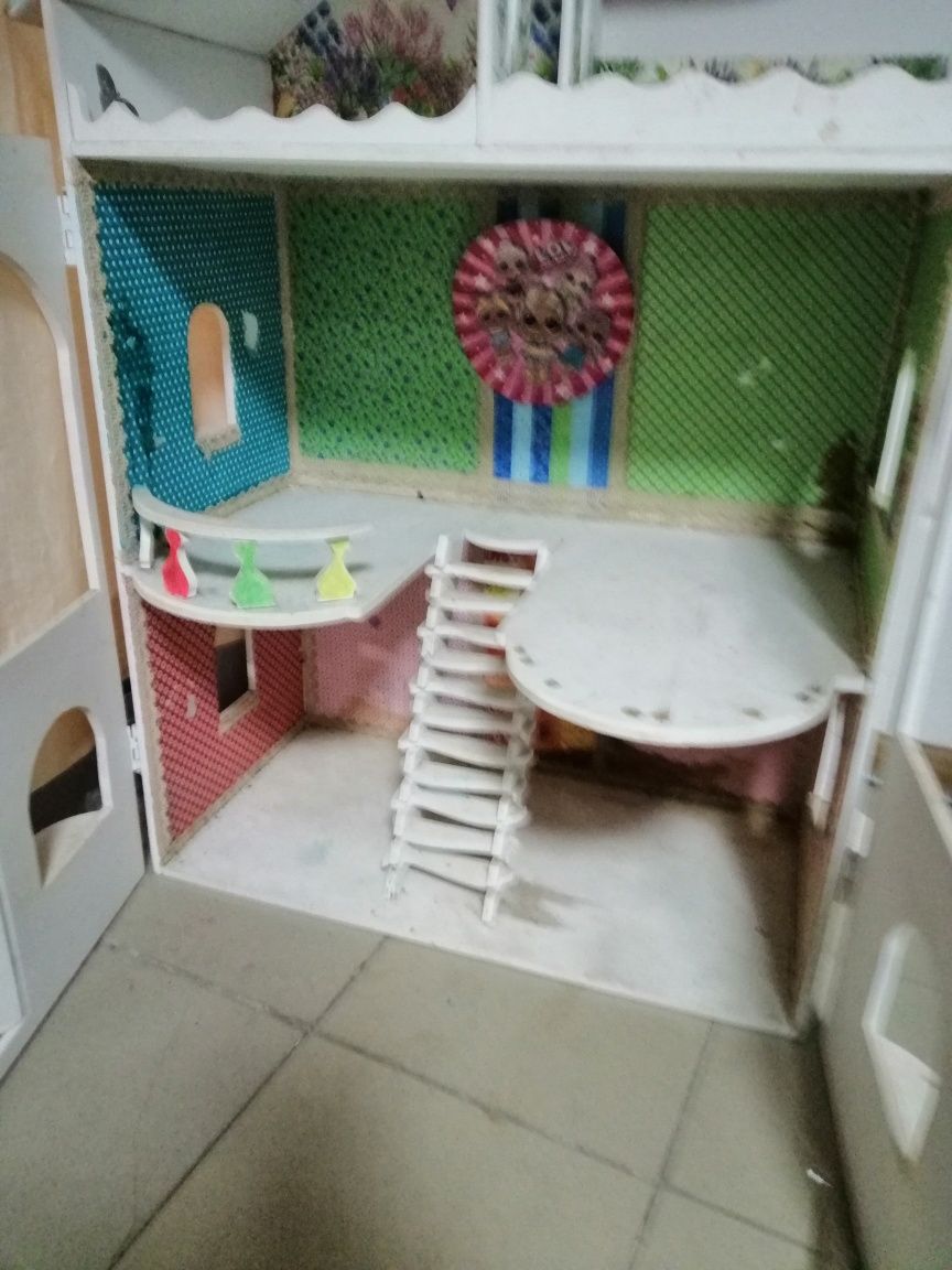 Дитячий будинок для іграшок.