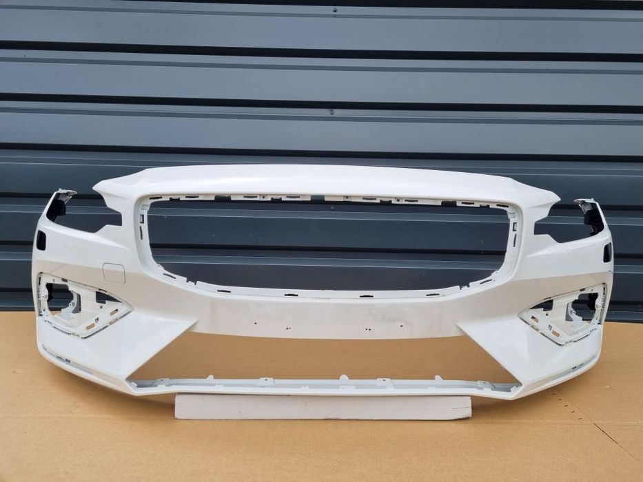 Volvo S60 V60 III 2018- zderzak przód oryginał MG042