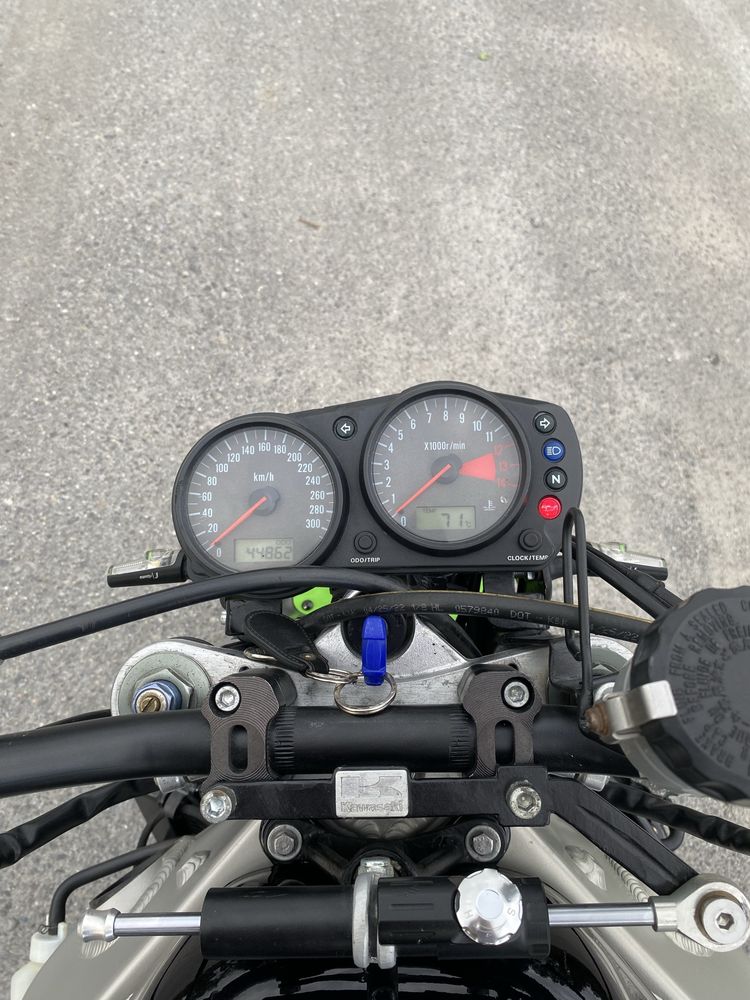 Kawasaki ZX9-R 2001