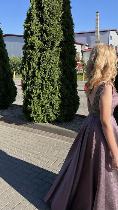 Вечірня сукня, випускне плаття