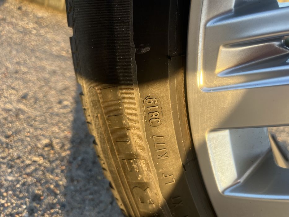 Touareg II  235/50/19 koła 5x130 zimowe