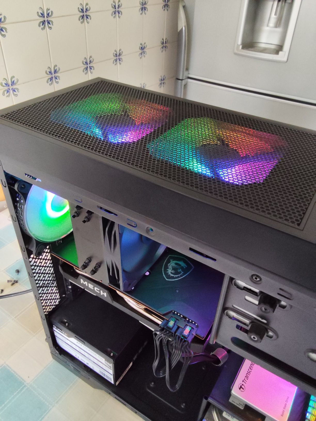 Vendo caixa ATX dark silent nova