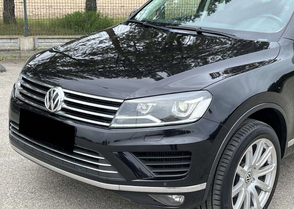 Продаю Volkswagen Touareg 2016 року