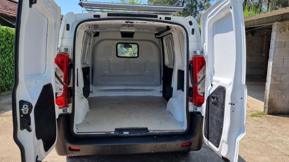 Citroen Jumpy Van 1.6 HDi 16V Diesel 90 cv / 66 kW