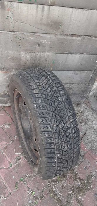 Opony zimowe malo uzywane rozm 16