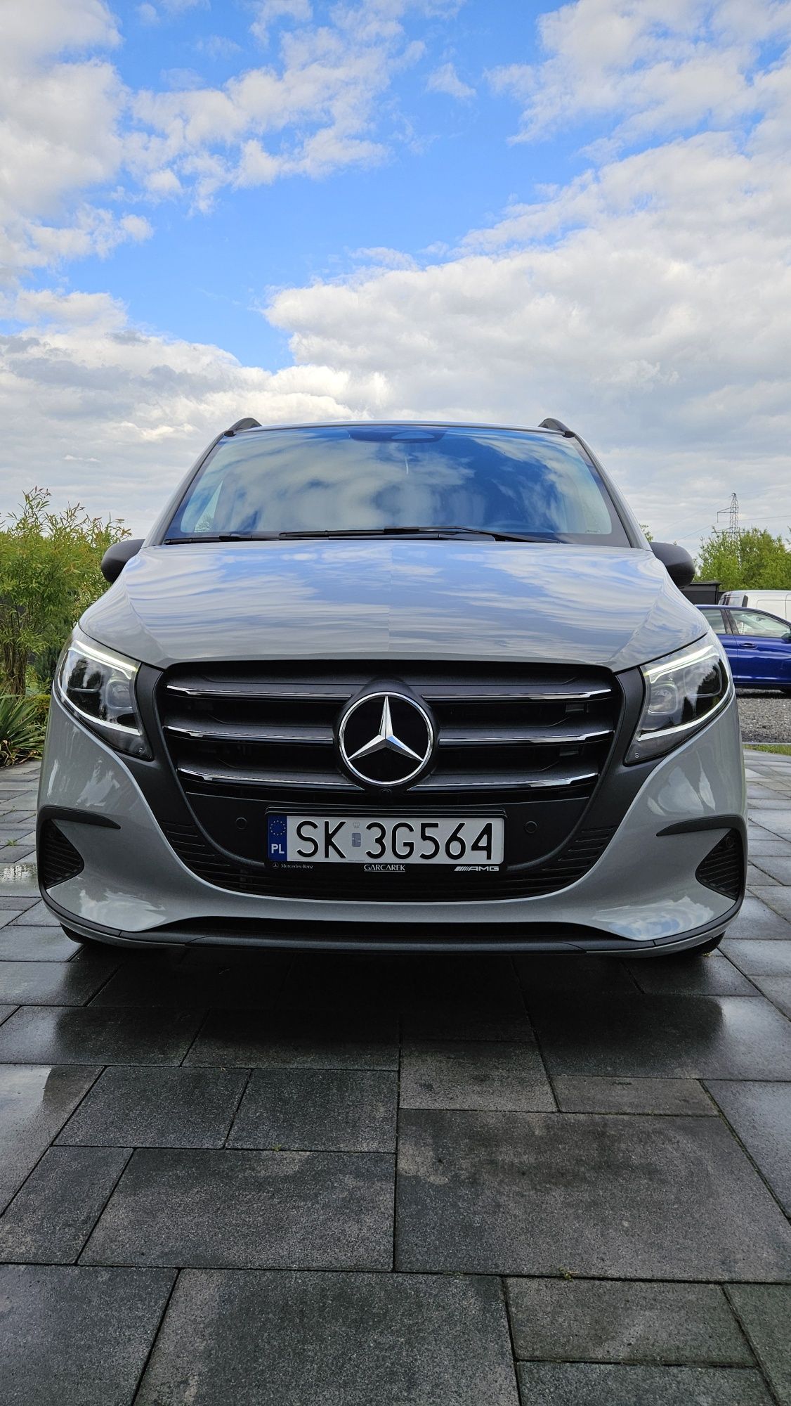 Wynajem wypożyczalnia busa 9 osobowy Mercedes Vito