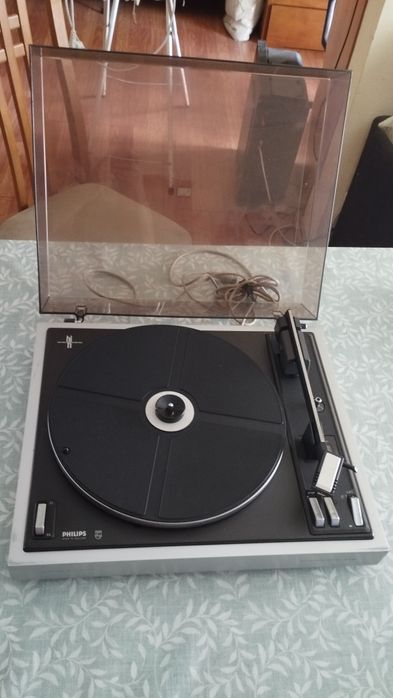 Gira discos philips automatic 418 sem agulha