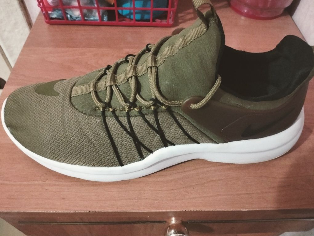Кросовки Nike 44 стелька 28